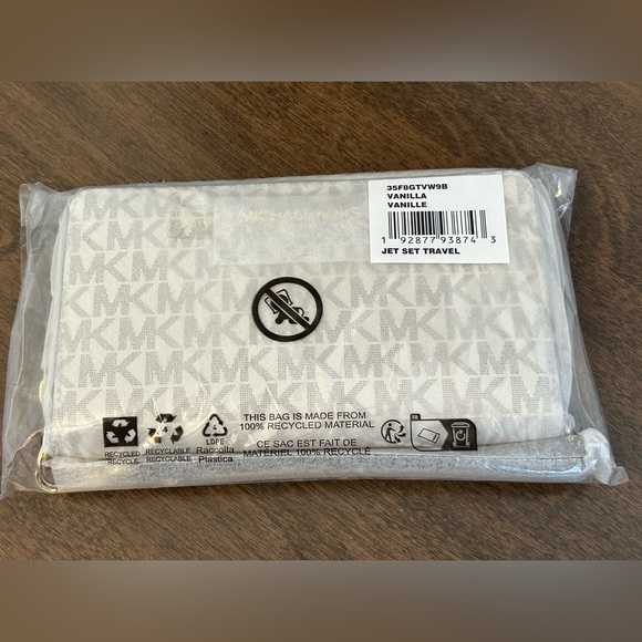 MICHAEL KORS JET SET TRAVEL LARGE FLAT MULTIFUNCTION PHONE CASE WALLET WRISTLET - Picture 5 of 11